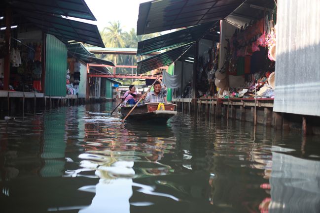 Travel Notes from Dumnoen Saduak Floating Market Thailand