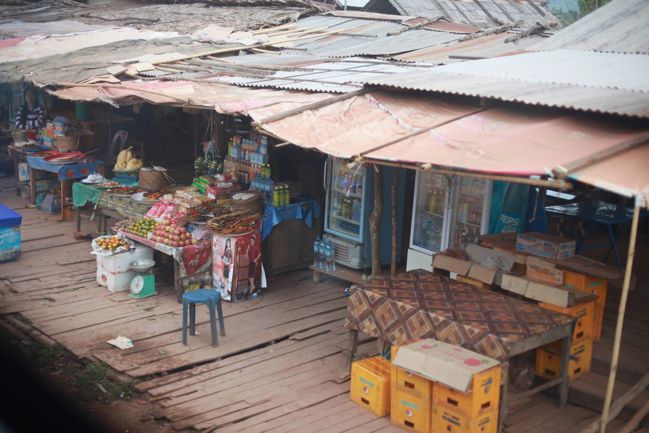 Travel Notes on Crossing Laos by bus