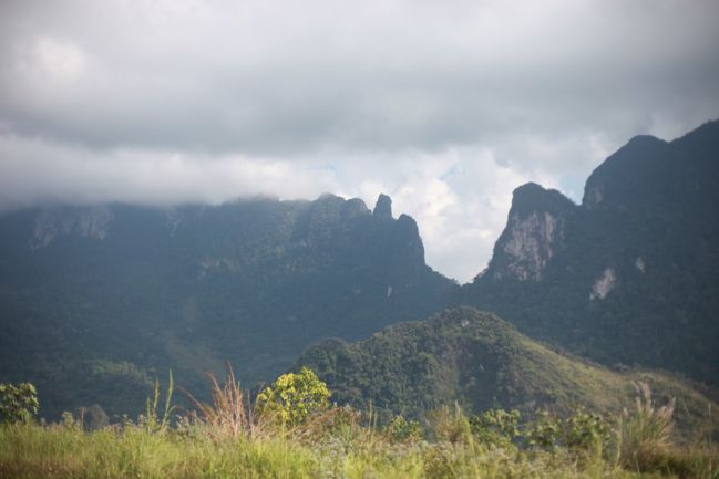 Travel Notes on Crossing Laos by bus