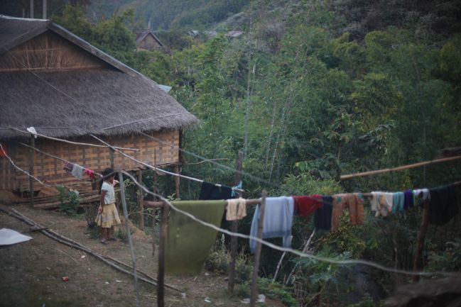 Travel Notes on Crossing Laos by bus