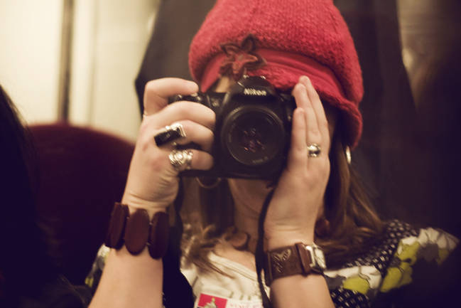nikon snapping