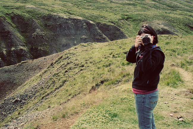 taking pictures in iceland