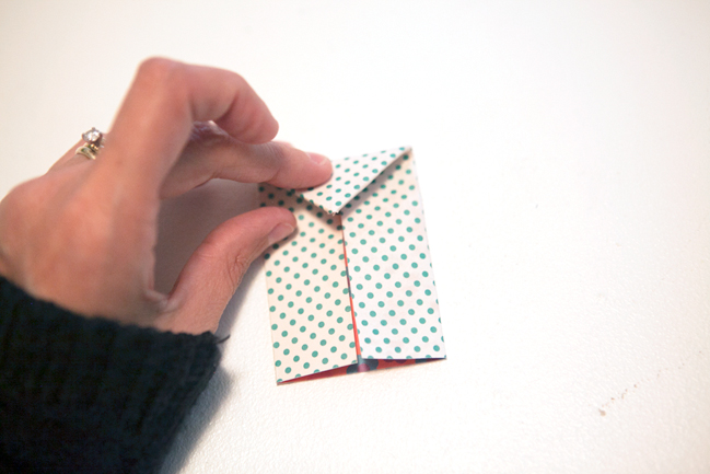 Origami Arrows:: A Scrapbook Tutorial by Marcy Penner @ shimelle.com