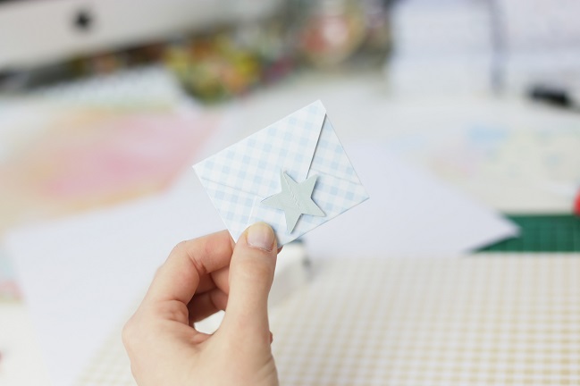 mini envelopes:: a scrapbook tutorial by magda mizera @ shimelle.com