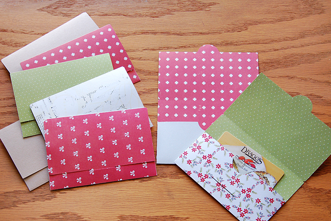 creating christmas gift card wallets by madeline fox @ shimelle.com