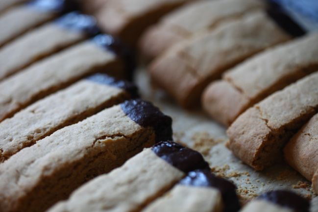 Gluten-free Peanut Butter & Chocolate Biscotti - inspired by the Bake Off! @ shimelle.com
